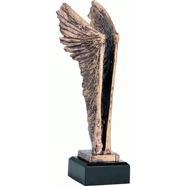 statuetka-skrzydla-wiktor